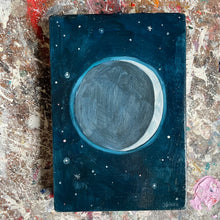 Load image into Gallery viewer, Moon