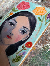 Load image into Gallery viewer, Felicity