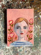 Load image into Gallery viewer, Bess