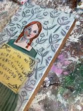 Load image into Gallery viewer, Daphne