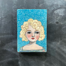 Load image into Gallery viewer, Christie