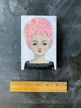 Load image into Gallery viewer, Astrid