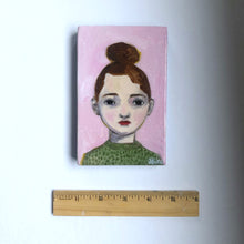 Load image into Gallery viewer, Hedda