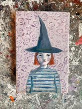 Load image into Gallery viewer, Kelly
